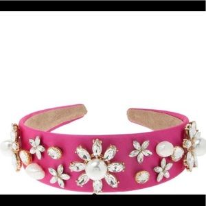 Hair head band with floral crystals and pearls accents